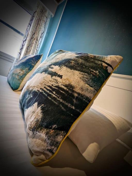 Cosy 2-Bedroom House In Leith Edinburgh Bagian luar foto